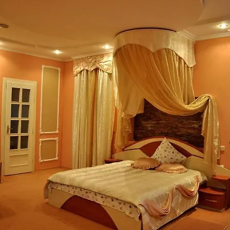 Focus Hotel 3*